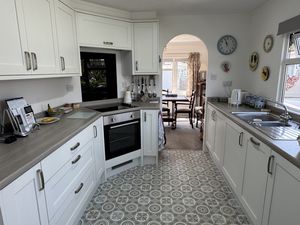 Kitchen- click for photo gallery